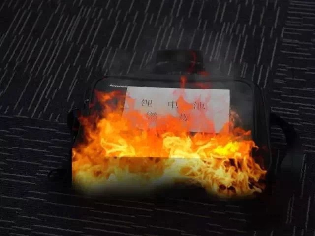 鋰電池堆積具有危險隱患，對其使用回收設(shè)備處理刻不容緩