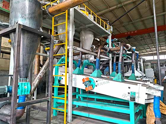 廢舊鋰電池處理設(shè)備，鋰電池的可持續(xù)回收解決方案