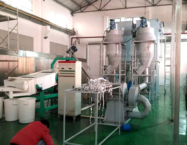 深扒廢鋰電池回收內(nèi)幕！提取貴金屬，賺錢(qián)生意怎么來(lái)的？