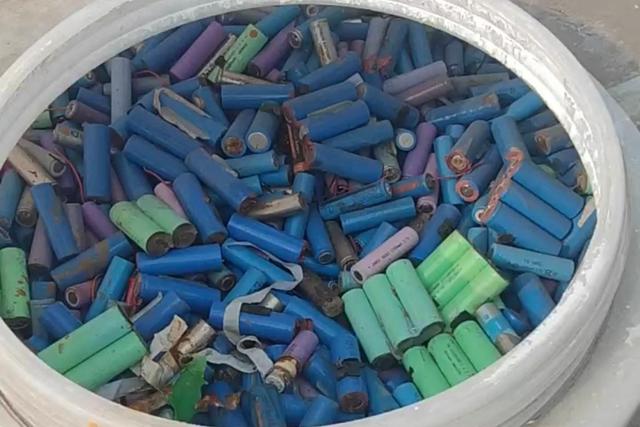 廢舊鋰電池的大批量處理，鋰電池?zé)峤庠O(shè)備的高產(chǎn)能